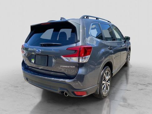 Certified 2023 Subaru Forester Limited AWD/4WD image 10