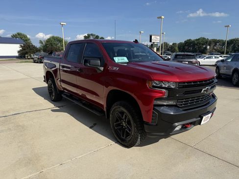 Used 2021 Chevrolet Silverado 1500 LT Trail Boss AWD/4WD image 5