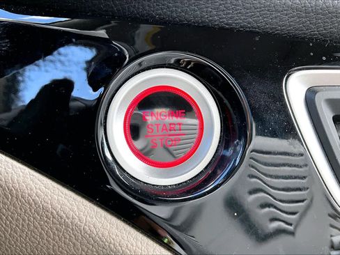 Used 2021 Honda Pilot Elite image 33