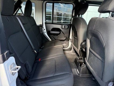 Used 2021 Jeep Wrangler Unlimited Sport image 12