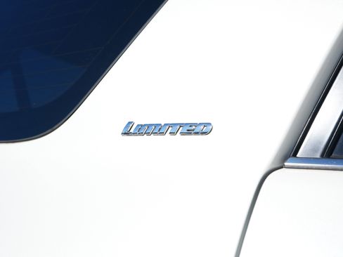 Used 2021 Toyota 4Runner Limited image 32