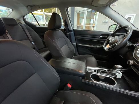 Used 2024 Nissan Altima 2.5 SV w/ SV Premium Package AWD/4WD image 27