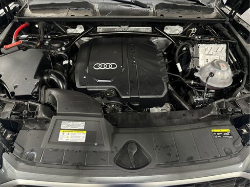 Used 2024 Audi Q5 2.0T Prestige w/ Prestige Package AWD/4WD image 24