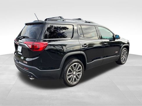 Used 2017 GMC Acadia SLT image 6