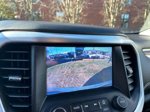 Used 2019 GMC Acadia SLT image 18