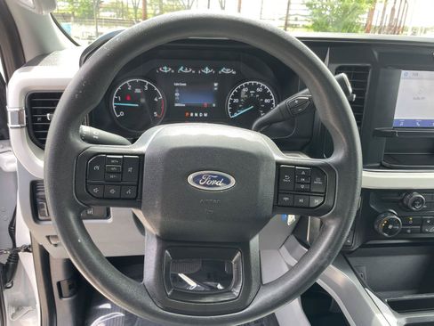 Used 2025 Ford F250 XLT w/ FX4 Off-Road Package AWD/4WD image 12