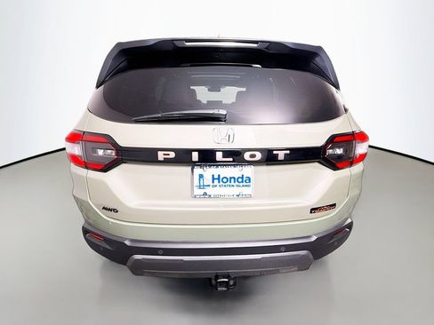 Used 2026 Honda Pilot TrailSport image 6