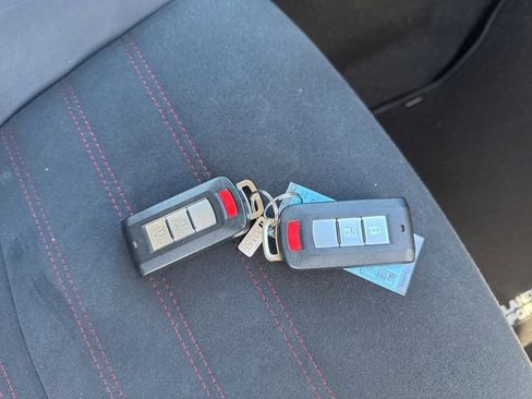 Used 2025 Mitsubishi Outlander Sport SE image 6