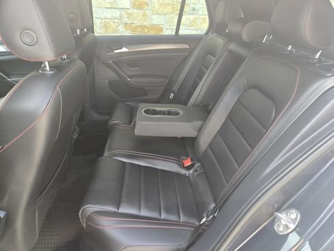 Used 2020 Volkswagen GTI SE FWD image 7