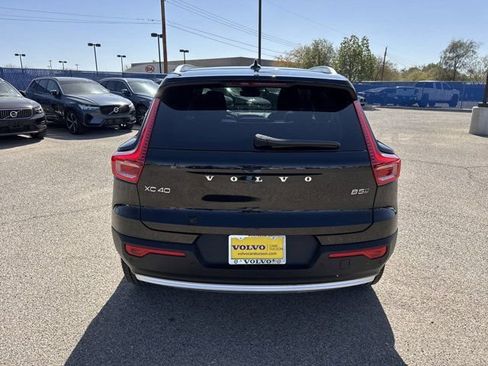 Certified 2025 Volvo XC40 B5 Core w/ Protection Package Premier AWD/4WD image 6