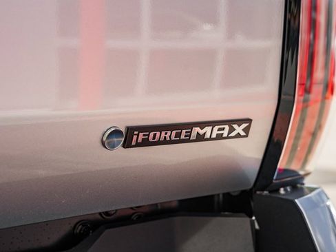 New 2026 Toyota Tundra Platinum image 9