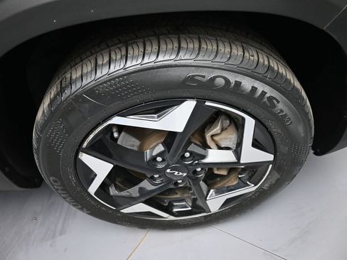 Certified 2024 Kia Seltos EX AWD/4WD image 13