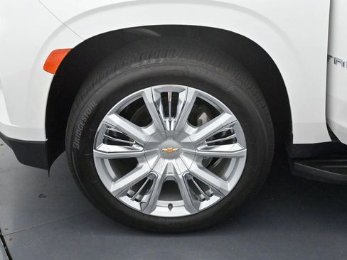 Used 2024 Chevrolet Tahoe High Country AWD/4WD image 36