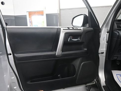 Used 2024 Toyota 4Runner SR5 image 10