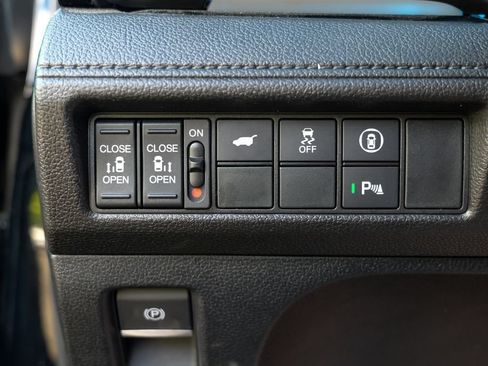 Used 2023 Honda Odyssey Touring image 52