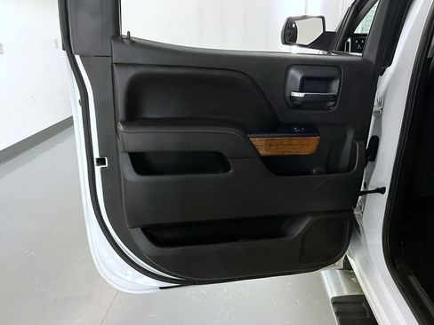 Used 2017 Chevrolet Silverado 1500 High Country image 20