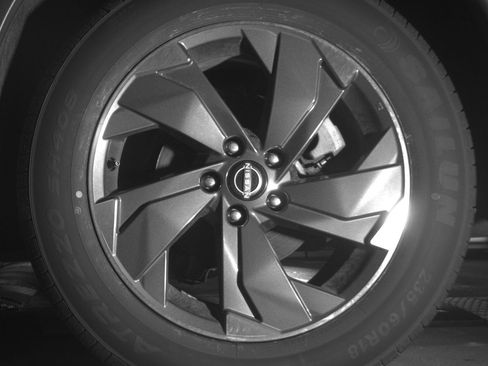 Used 2025 Nissan Rogue SV image 14