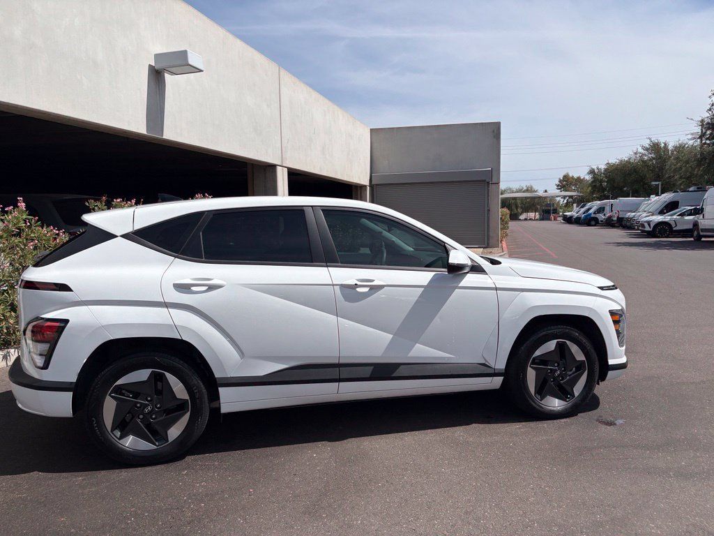 Used 2024 Hyundai Kona SE FWD image 5