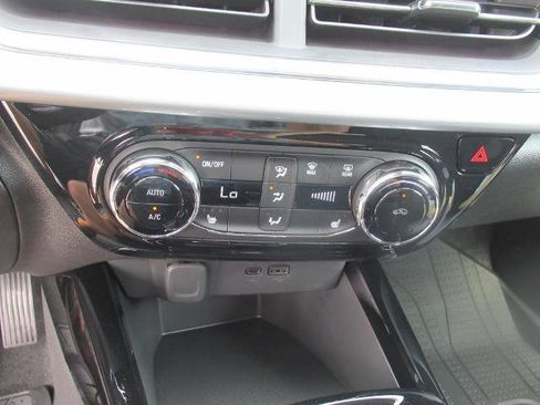 New 2025 Chevrolet Trax LT w/ Driver Confidence Package image 24