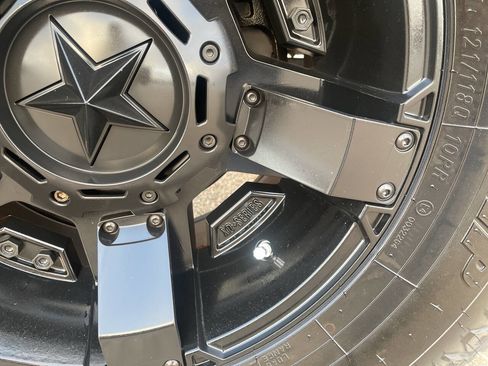 Used 2011 Jeep Wrangler Sport image 24