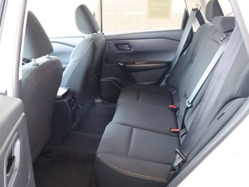 Used 2024 Nissan Rogue S FWD image 36