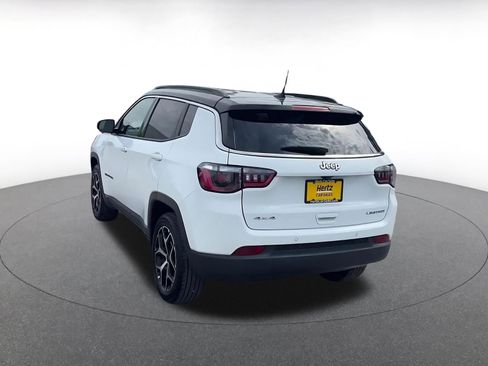 Used 2025 Jeep Compass Limited AWD/4WD image 11
