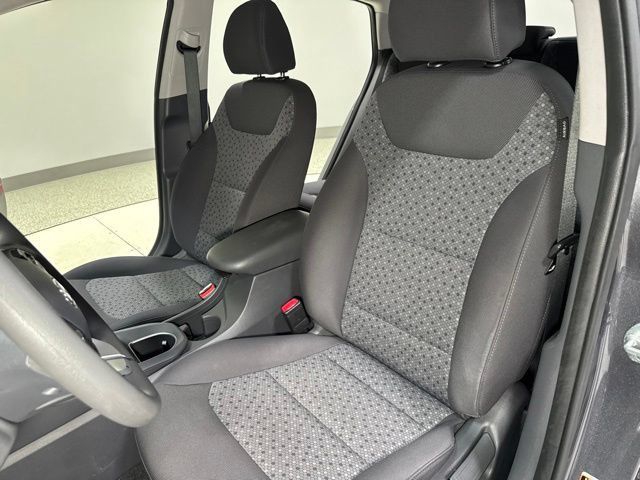 Used 2018 Hyundai Ioniq Blue FWD image 11