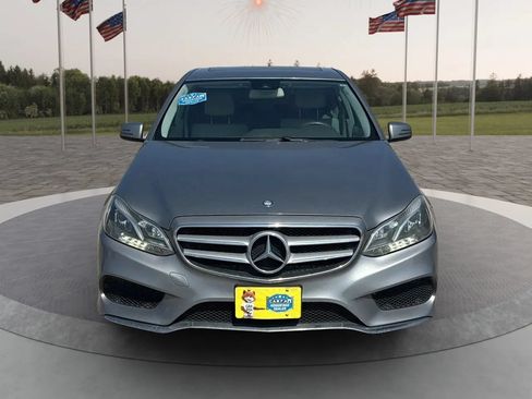 Used 2014 Mercedes-Benz E 350 Sedan image 2