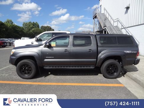 Used 2014 Toyota Tacoma PreRunner w/ TRD Sport Package RWD image 4