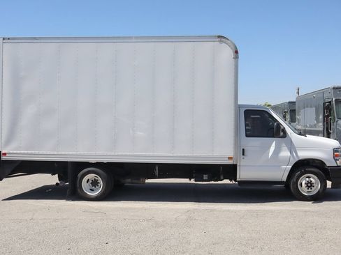 Used 2024 Ford E-450 and Econoline 450 Super Duty w/ Power Windows & Locks Group RWD image 11