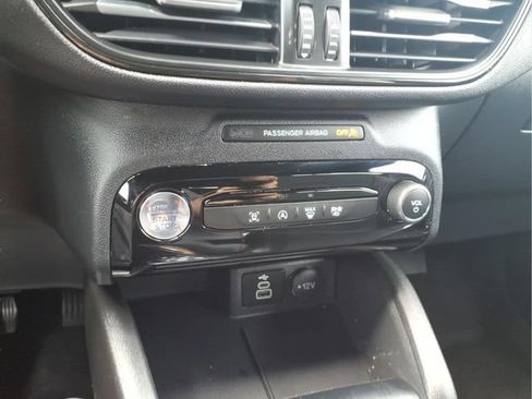Used 2025 Ford Escape ST-Line w/ Tech Pack #1 AWD/4WD image 19