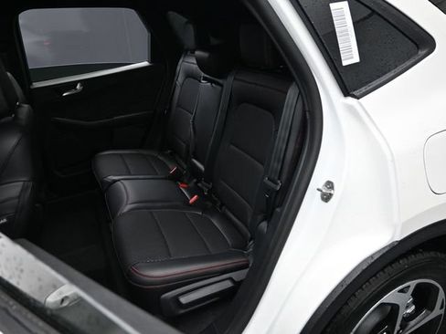 Used 2025 Ford Escape ST-Line Select AWD/4WD image 25