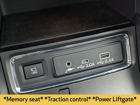 Used 2025 Subaru Ascent Limited w/ Popular Package #2 image 10