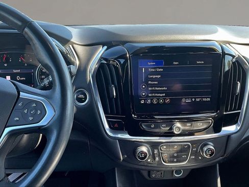 Used 2023 Chevrolet Traverse RS AWD/4WD image 9