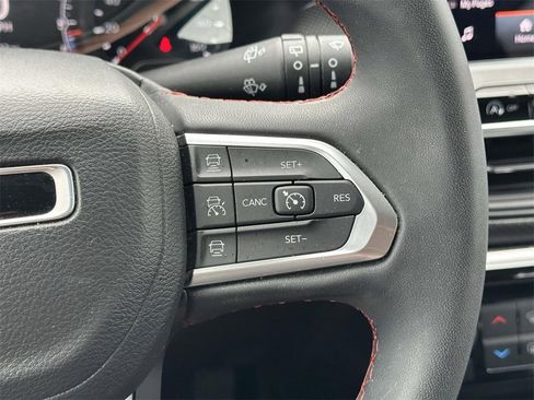 Used 2022 Jeep Compass Trailhawk image 24