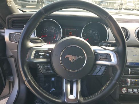 Used 2020 Ford Mustang Premium image 23