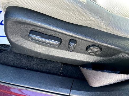 Used 2017 Honda CR-V EX image 11