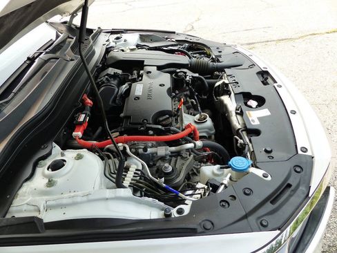 Used 2020 Honda Accord EX image 19