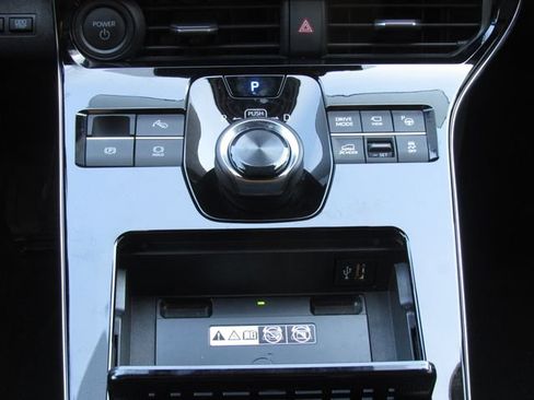 Used 2023 Subaru Solterra AWD image 30
