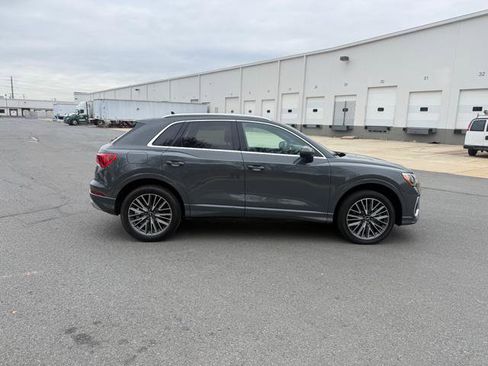 Used 2022 Audi Q3 2.0T Premium w/ Convenience Package image 5