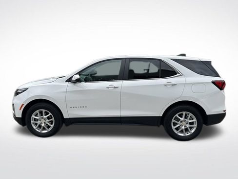 Used 2024 Chevrolet Equinox LT w/ LPO, Floor Liner Package AWD/4WD image 2