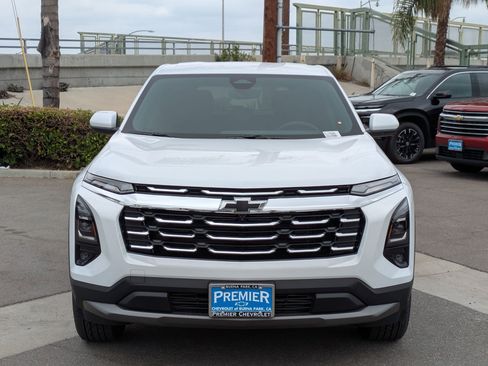 New 2026 Chevrolet Equinox LT w/ Safety and Technology Package image 8