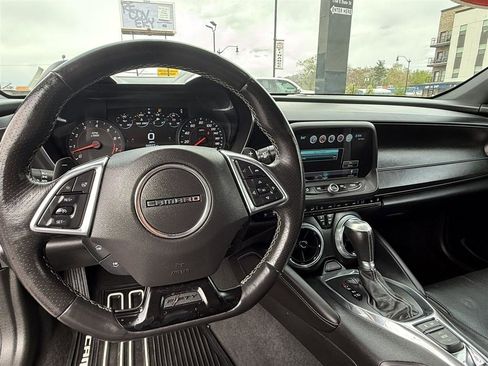 Used 2017 Chevrolet Camaro SS RWD image 27