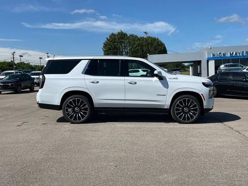 New 2026 Chevrolet Tahoe High Country AWD/4WD image 3