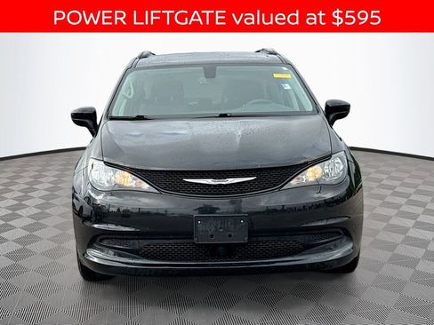 Used 2021 Chrysler Voyager Lxi image 2