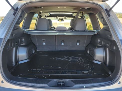 Used 2025 Subaru Forester Premium w/ Convenience Package #2 image 13