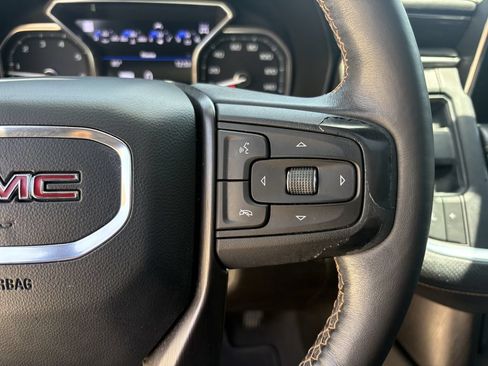 Used 2021 GMC Yukon AT4 w/ Rear Media and Nav Package AWD/4WD image 17