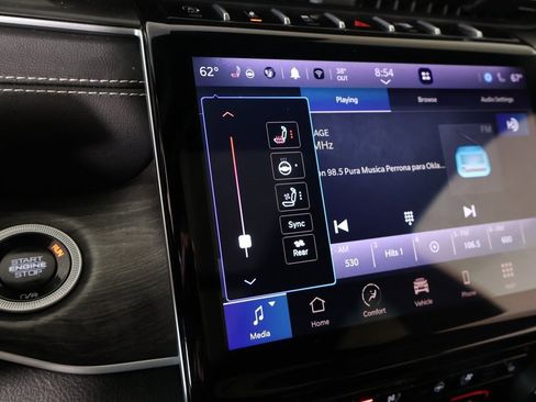 Used 2024 Jeep Grand Cherokee L Limited w/ Luxury Tech Group II image 8