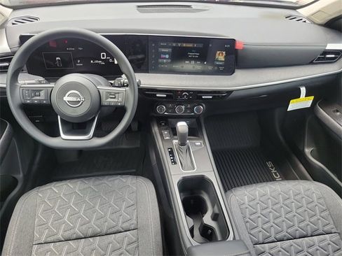 New 2025 Nissan Kicks SV image 17