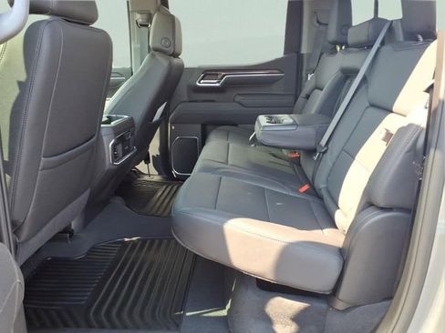 Used 2025 Chevrolet Silverado 1500 LTZ w/ LTZ Premium Package image 21